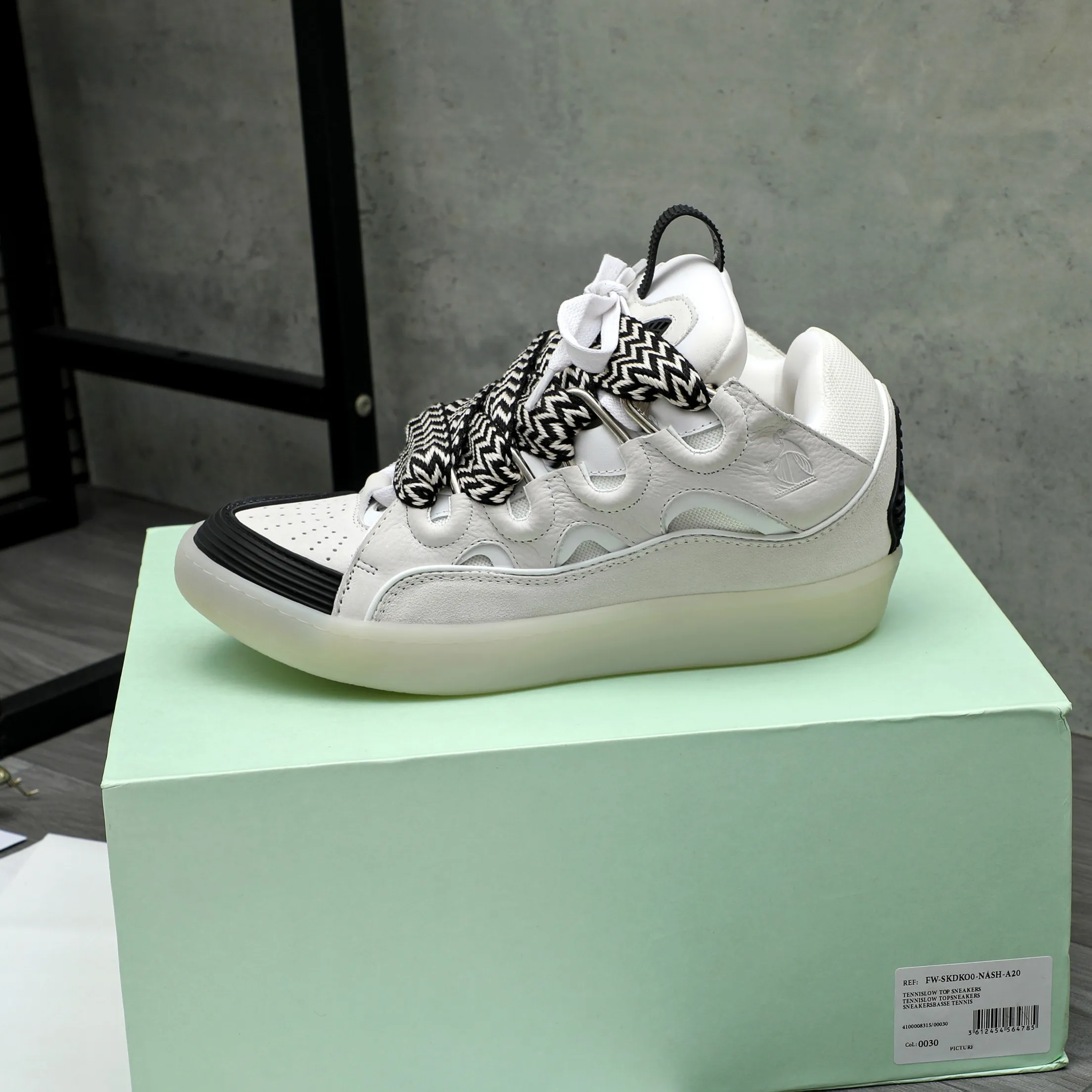 Men's shoes 💰740 [Lanvin] Lanvin high-end quality original couple's casual shoes - Upper: imported pebbled cowhide stitched with breathable mesh - Lining: Lycra elastic lining - Outsole: original rubber outsole - Super high quality control·Fine workmanship: highlighted (high-end·luxury·grade) -Size: 36-45 (45 can be customized)